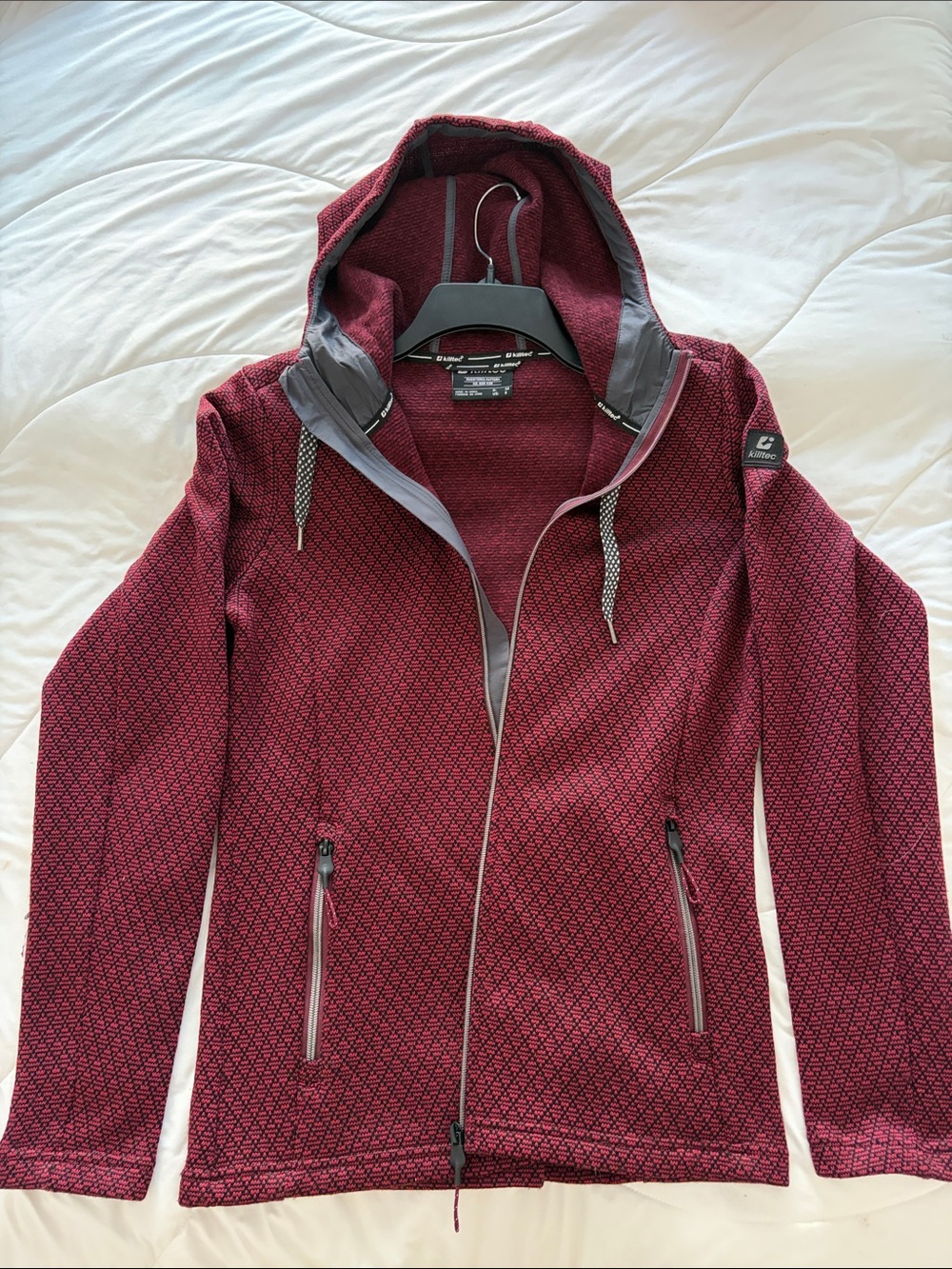Kari Traa Women's Hooded Utility Jacket in Maroon